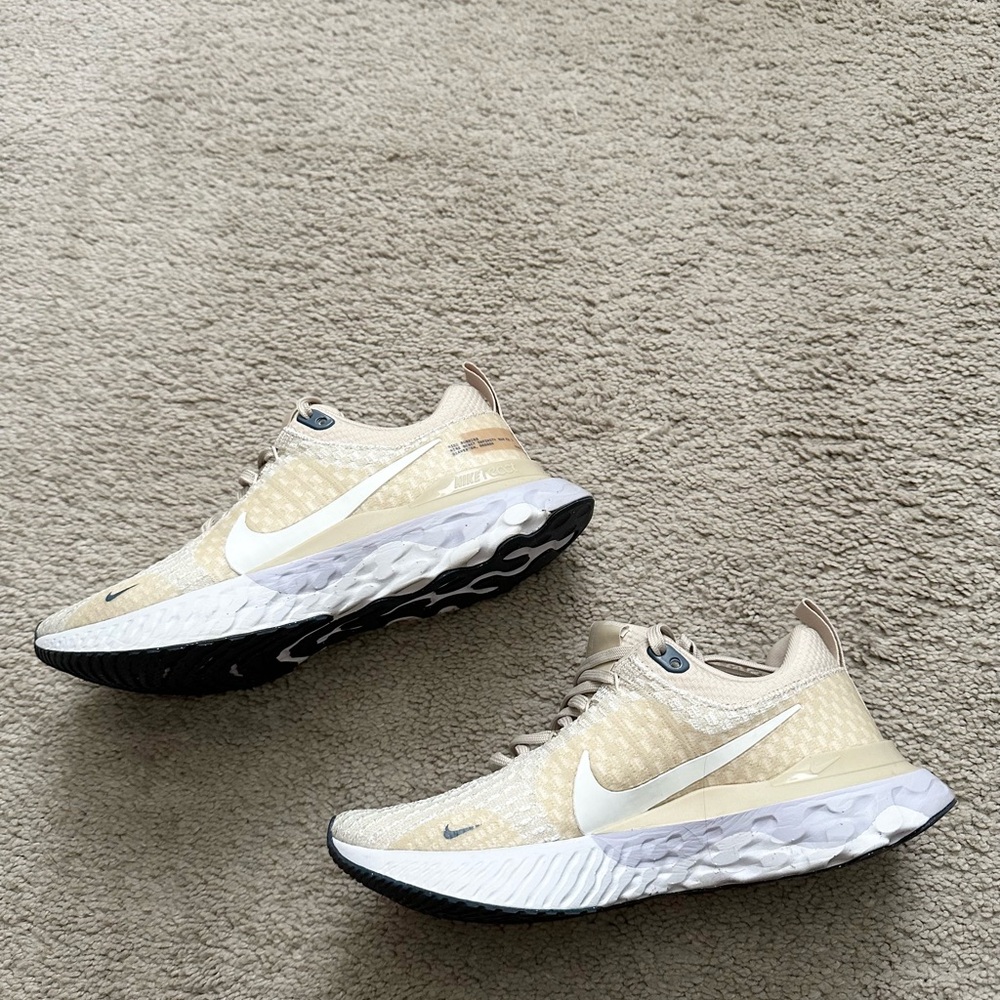 Nike React Infinity Run 3 - Picture 3 of 8